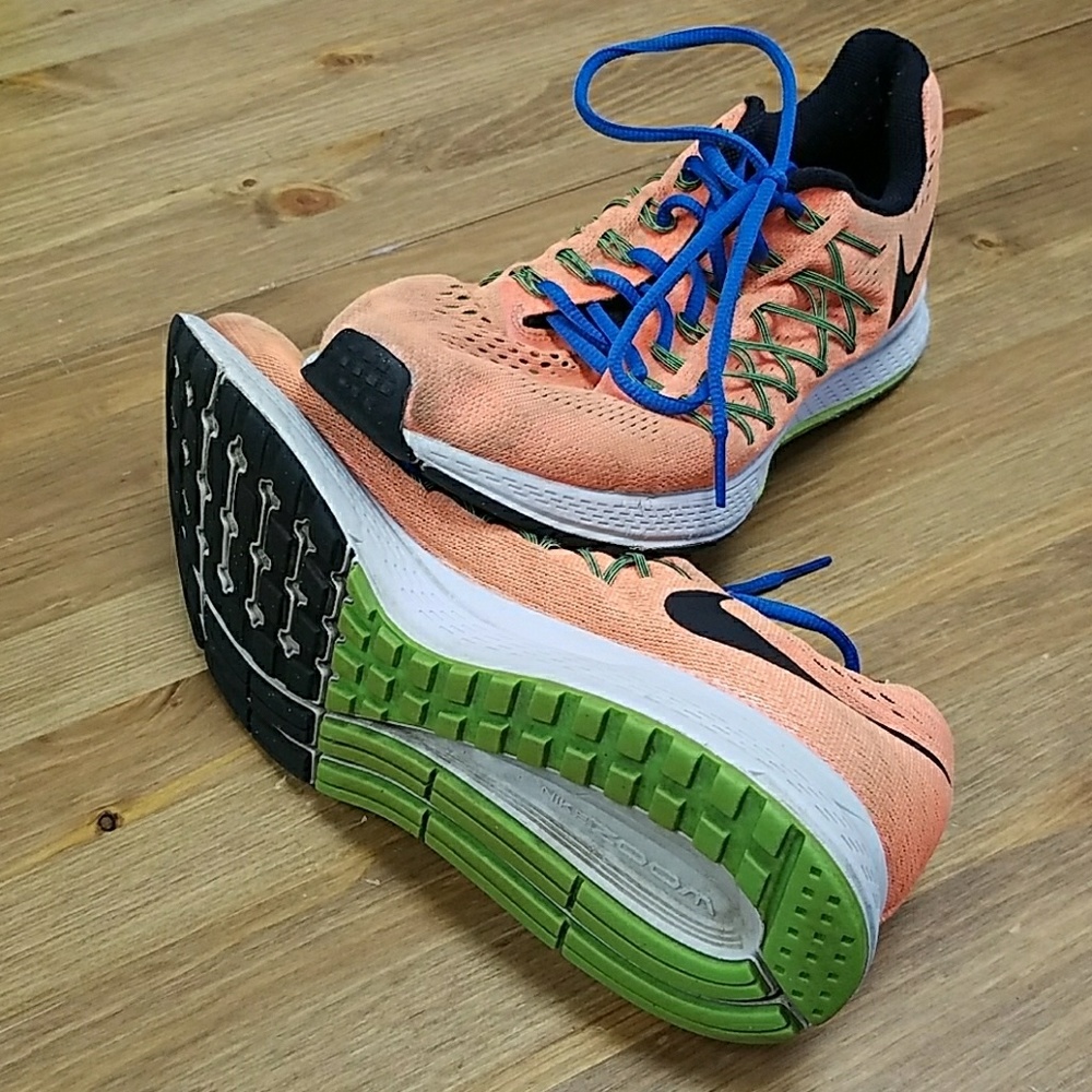 Orange Nike Pegasus 32 size 10
